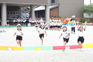 運動会　かけっこの活動　年中