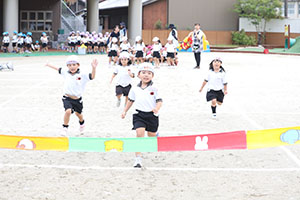 運動会　かけっこの活動　年中