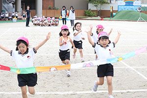 運動会　かけっこの活動　年中