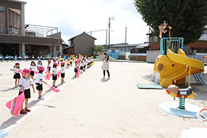運動会　リズム活動　年中