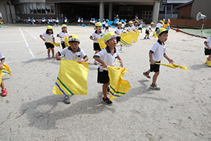 運動会　リズム活動　年中