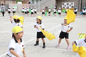 運動会　リズム活動　年中