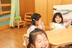 朝の会の様子　ひよこ・あひる・ぺんぎん