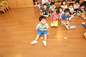 朝の会の様子　ひよこ・あひる・ぺんぎん