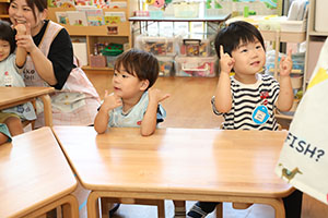 朝の会の様子　ひよこ・あひる・ぺんぎん