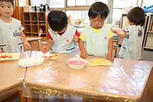 きのこの制作　ぺんぎん