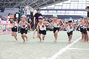エンゼル運動会７　　　リレー　年長