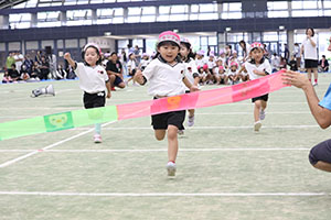 エンゼル運動会１　　　年中かけっこ