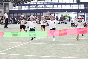 エンゼル運動会１　　　年中かけっこ