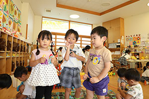 ひまわり組さんと遊びました　あひる・ひまわり