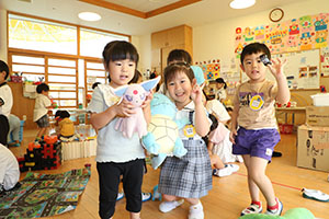 ひまわり組さんと遊びました　あひる・ひまわり