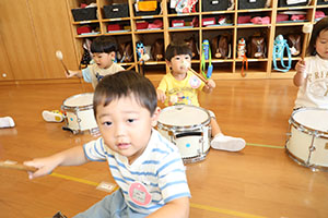 太鼓楽しかったね　お給食の様子　ひよこ