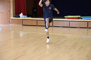 体操教室　鉄棒頑張りました　　さくら