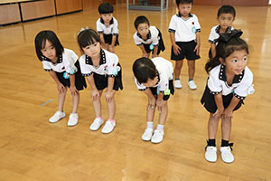 体操教室　鉄棒頑張りました　　さくら