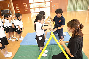 体操教室　鉄棒頑張りました　　さくら