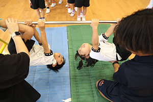 体操教室　鉄棒頑張りました　　たんぽぽ