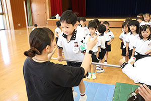 体操教室　鉄棒頑張りました　　たんぽぽ