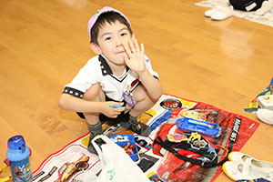 東員町中部公園遠足 　ーホールでお弁当ー　年中　 