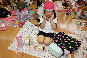 東員町中部公園遠足 　ーホールでお弁当ー　年中　 