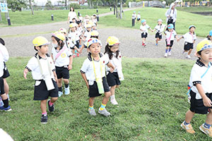 東員町中部公園遠足 　年中　 NO.2