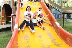 東員町中部公園遠足 　年中　 NO.2