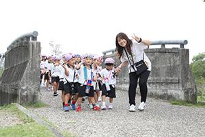 東員町中部公園遠足 　年中　 NO.1