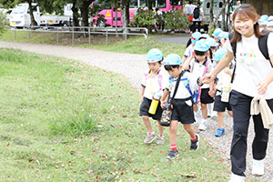 東員町中部公園遠足 　年中　 NO.1