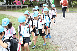 東員町中部公園遠足 　年中　 NO.1