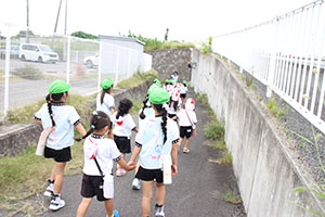 お散歩へでかけました　りす・B