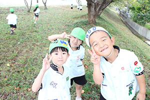 お散歩へでかけました　りす・B