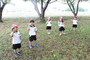 お散歩へでかけました　りす・B