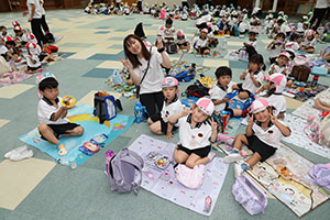 エンゼルドームでお弁当🎵　 　年少