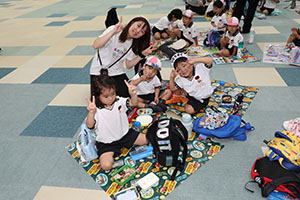 エンゼルドームでお弁当🎵　 　年少