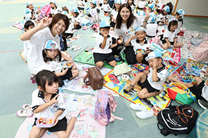 エンゼルドームでお弁当🎵　 　年少