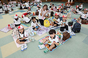 エンゼルドームでお弁当🎵　 　年少