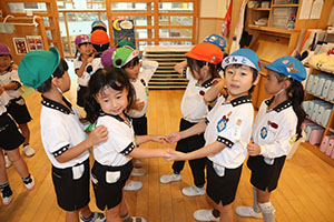 リズムフェスティバルのチームで遊びました　年長　NO．2