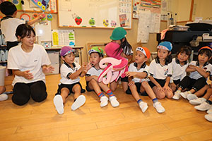 リズムフェスティバルのチームで遊びました　年長　NO．2