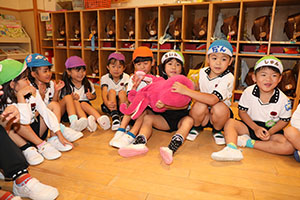 リズムフェスティバルのチームで遊びました　年長　NO．2