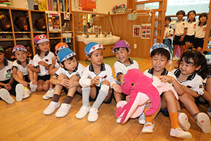 リズムフェスティバルのチームで遊びました　年長　NO．2