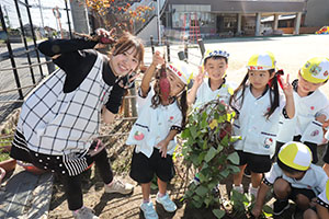 エンゼル畑でおいもほり　年少