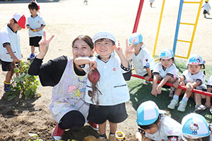 エンゼル畑でおいもほり　年少