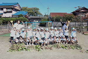 エンゼル畑でおいもほり　年少
