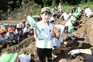 エンゼル自然体験農園でおいもほり　　年長