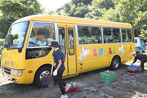 エンゼル自然体験農園でおいもほり　　年長