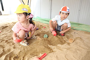 元気いっぱい園庭遊び！！