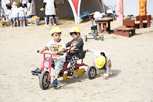 元気いっぱい園庭遊び！！