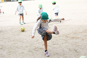 元気いっぱい園庭遊び！！