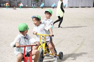 元気いっぱい園庭遊び！！
