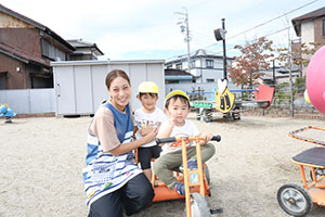 元気いっぱい園庭遊び！！