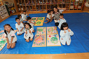 絵画教室　ばら・すみれ